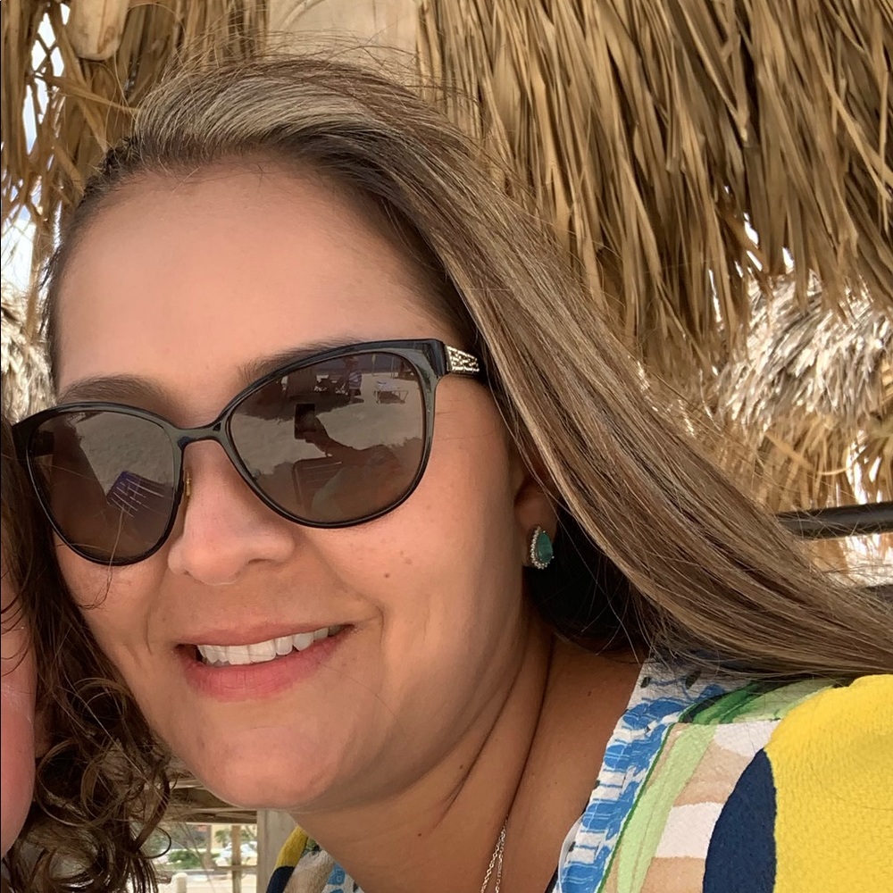 Meet your Posher, Lyssa